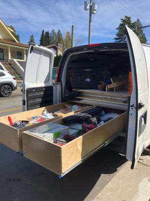 What is the maximum load-bearing capacity for the heavy drawer slides ?